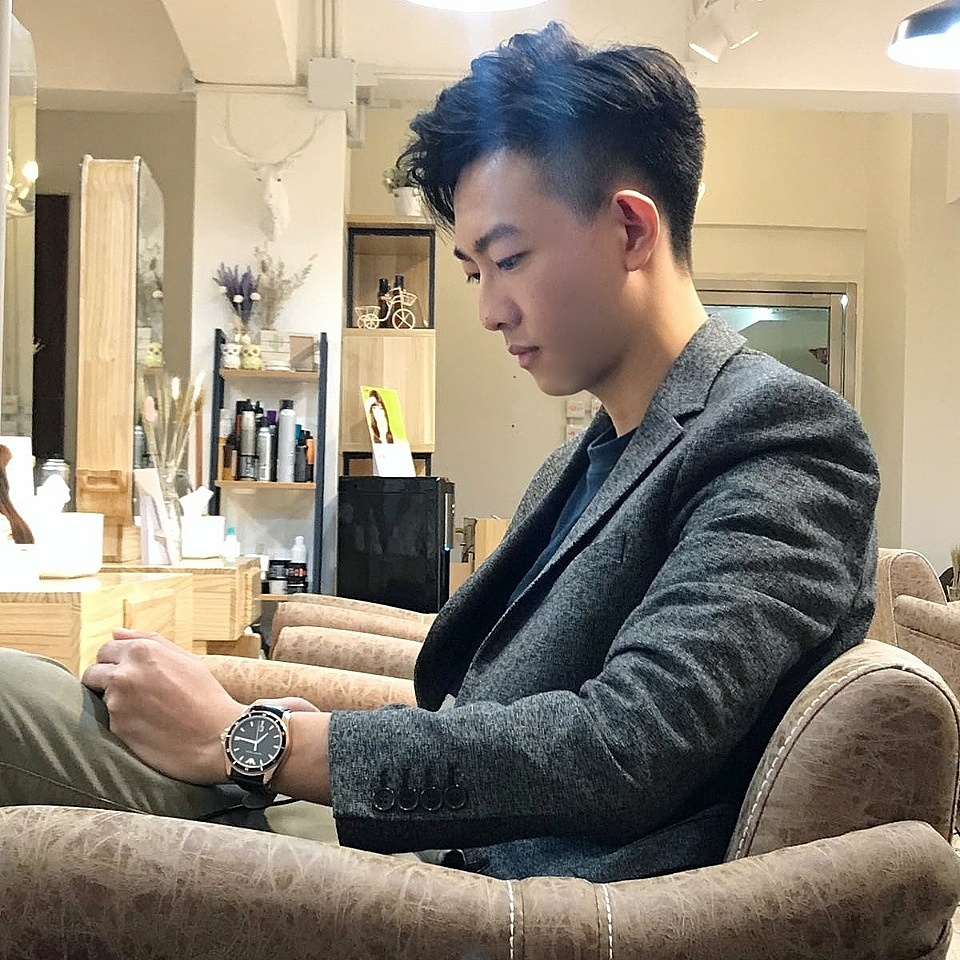 髮型师 Hair Stylist: Donald Wong